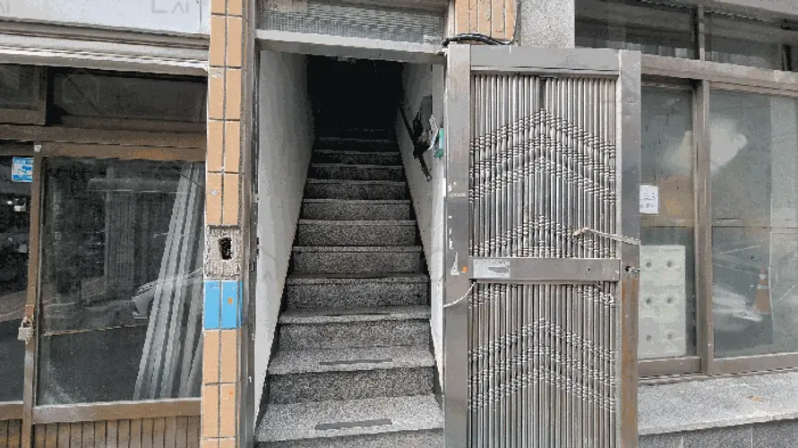 B0004122025013000558010.jpg